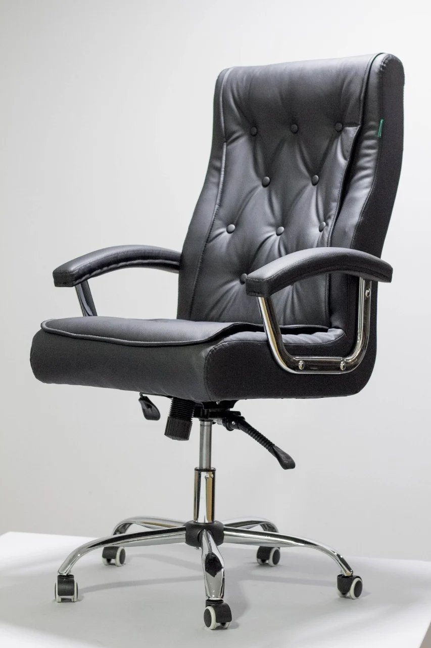 Poltrona Presidente Luxo Botonê – PL-02-